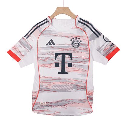 UPAMECANO #2 Bayern Munich Extérieur Maillot 2025/26 Blanc Joueur