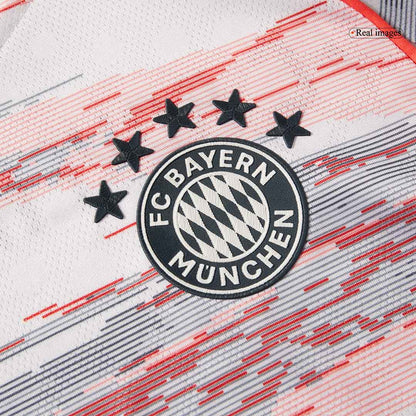 UPAMECANO #2 Bayern Munich Extérieur Maillot 2025/26 Blanc Joueur